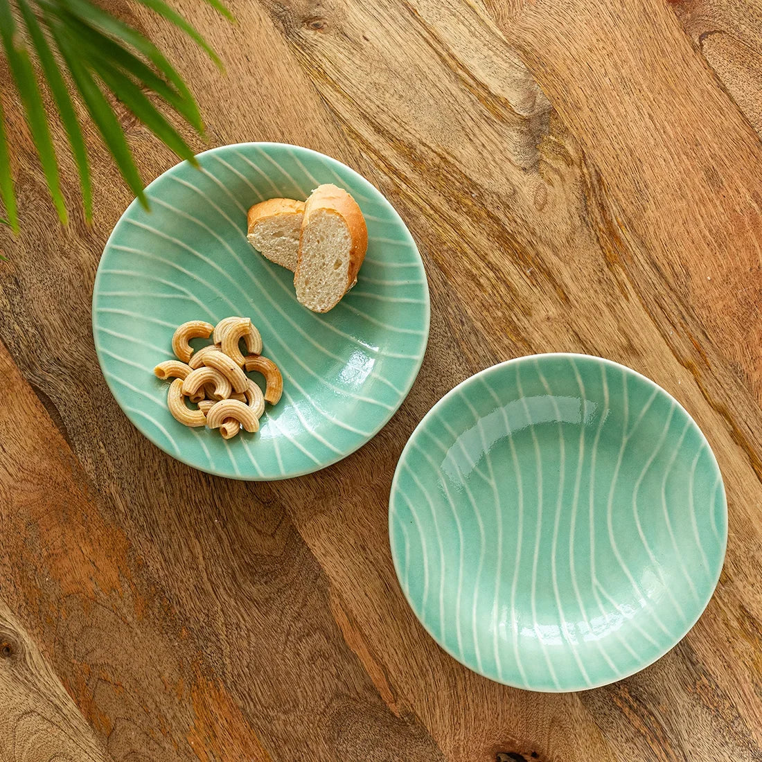 'Caribbean Green' Hand Glazed Ceramic Pasta Bowls/Plates (Set of 2, Microwave Safe, Hand-Etched)